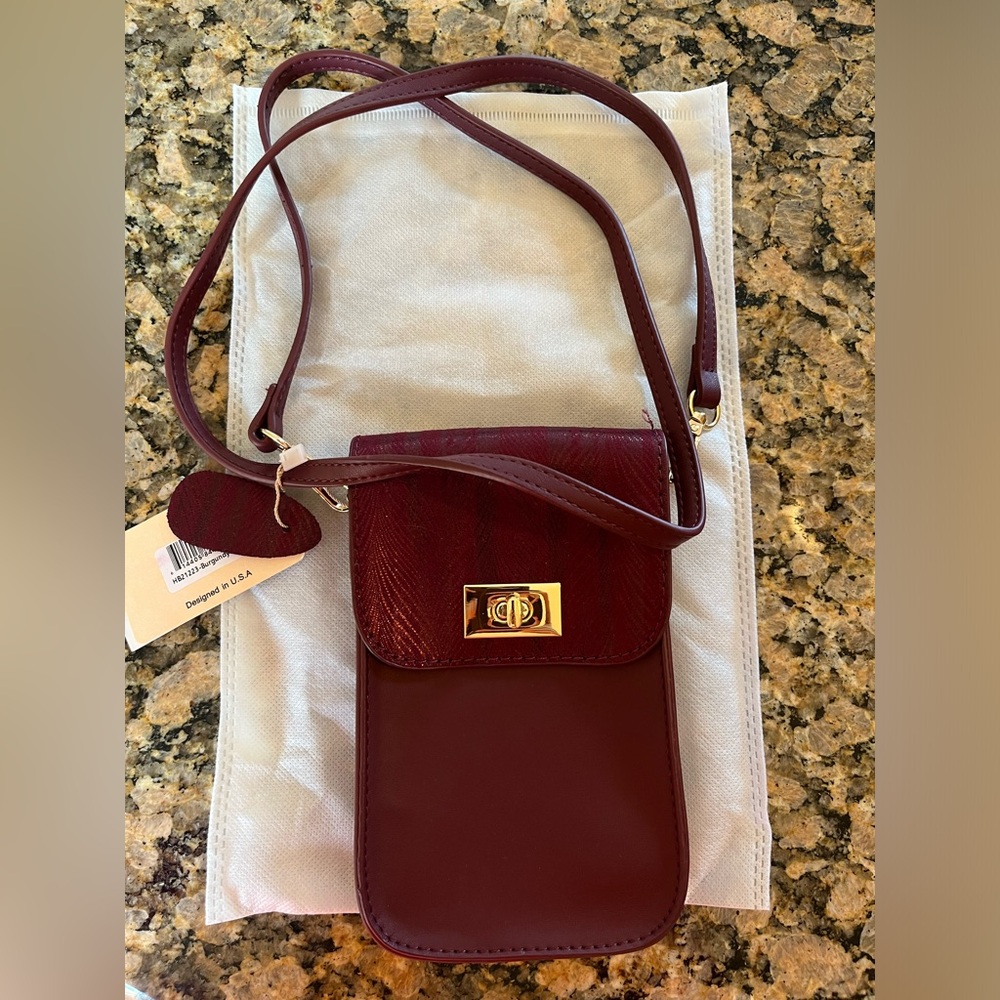 🎁 Burgundy vegan leather Crossbody with removable strap - Picture 2 of 5